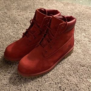 Red timberland
